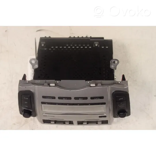 Toyota Yaris Radio/CD/DVD/GPS head unit 