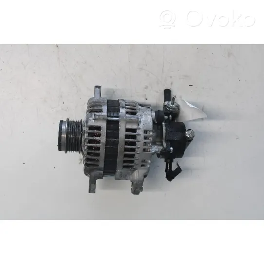 Opel Astra H Alternator 