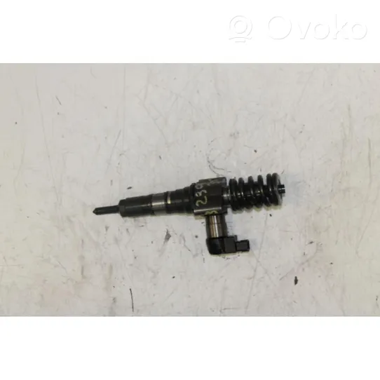 Audi A3 S3 8P Fuel injector 