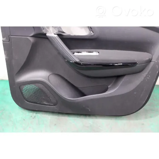 Renault Kadjar Rivestimento del pannello della portiera anteriore 