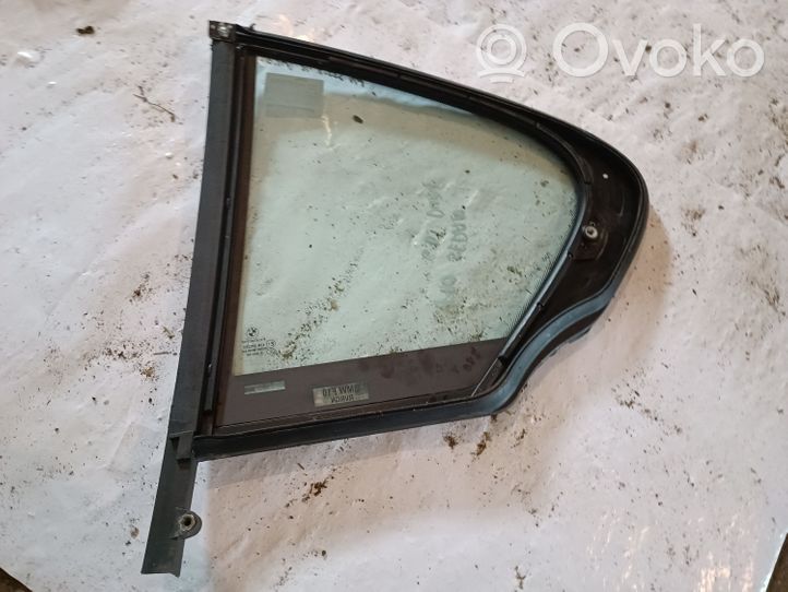 BMW 5 F10 F11 Seitenfenster Seitenscheibe hinten E143R001582