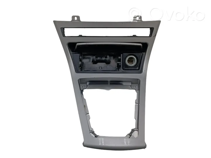 BMW X3 E83 Rivestimento in plastica cornice della leva del cambio 3411706