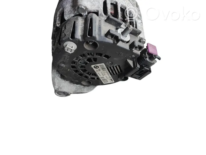 BMW 5 F10 F11 Generatore/alternatore 8507624