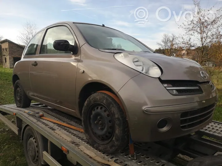 Nissan Micra Porte avant 