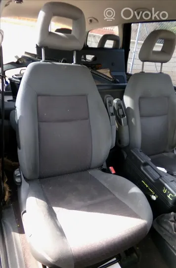 Ford Galaxy Переднее сиденье пассажира 