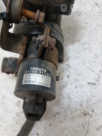 Toyota Prius (XW10) Sähköinen jäähdytysnesteen apupumppu 8726047020