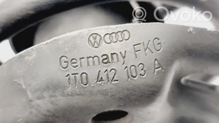 Volkswagen Sharan Zwrotnica koła przedniego 7N0413031K
