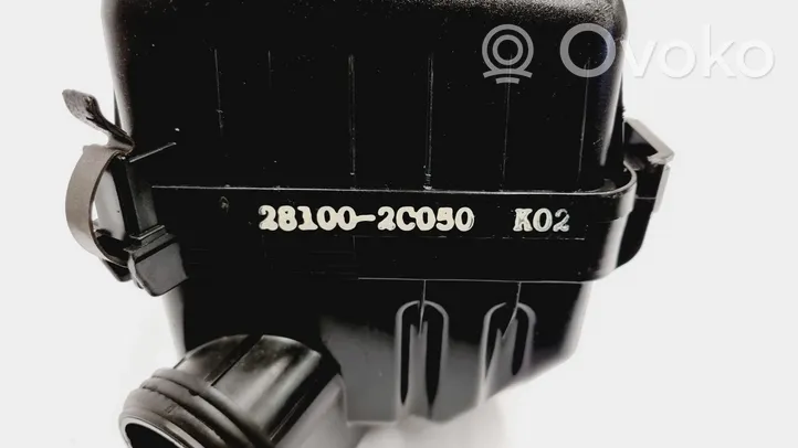 Hyundai Coupe Boîtier de filtre à air 28100-2C050