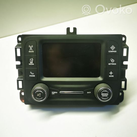 Jeep Cherokee Unité principale radio / CD / DVD / GPS P68237067AC