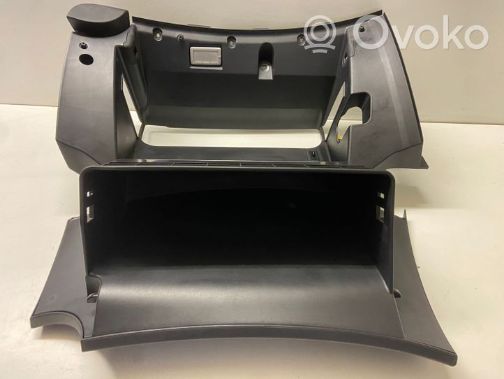 Hyundai Genesis Glove box 845412M000