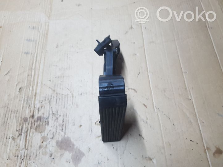 Mercedes-Benz S W140 Accelerator throttle pedal 1403011120