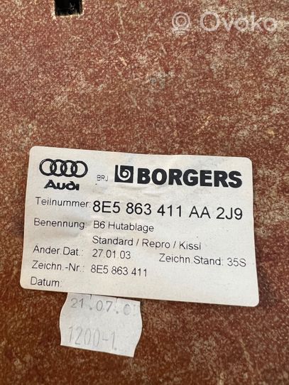 Audi A4 S4 B7 8E 8H Grilles/couvercle de haut-parleur arrière 8E5863411AA