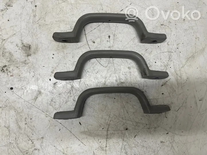 Daihatsu Rocky A set of handles for the ceiling 