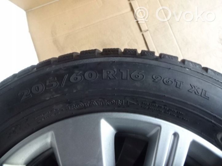 Renault Captur R16 alloy rim 