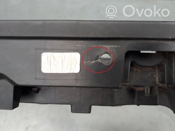 Mazda 2 Panel mocowania chłodnicy DA6A53110