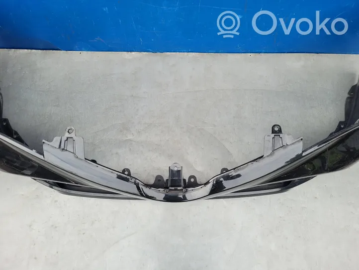 Toyota Avensis T270 Paraurti anteriore 5211905230