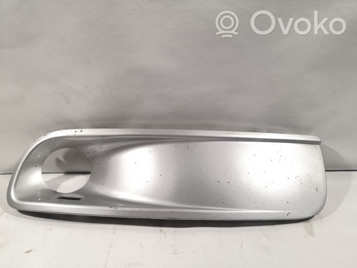 Volkswagen Transporter - Caravelle T5 Grille inférieure de pare-chocs avant 7H5807489