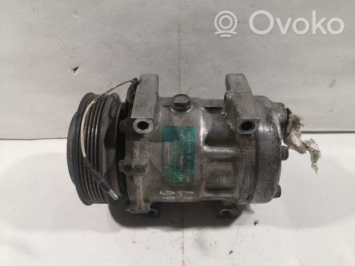 Renault Laguna I Air conditioning (A/C) compressor (pump) 0036805734