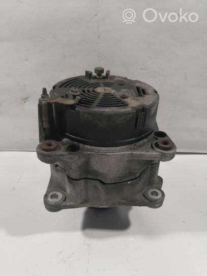 Volkswagen Golf IV Generatore/alternatore 038903023J