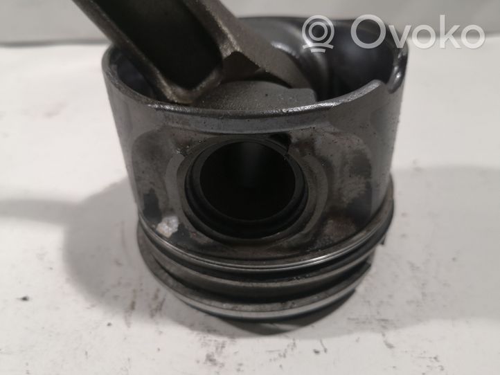 BMW X5 E70 Piston avec bielle 1741