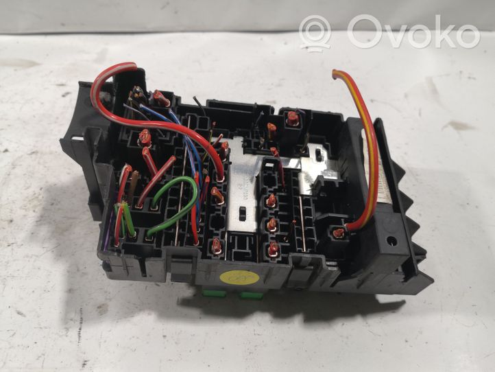 Volkswagen Jetta VI Fuse module 5C0937819A