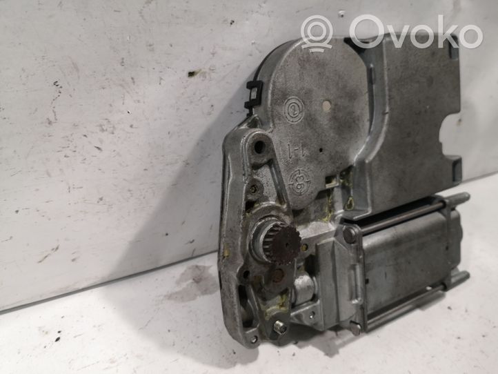 Volkswagen PASSAT B4 Motor / Aktuator 3A0959731