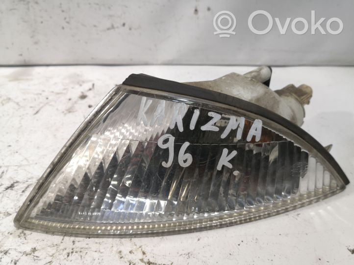 Mitsubishi Carisma Clignotant avant 952157