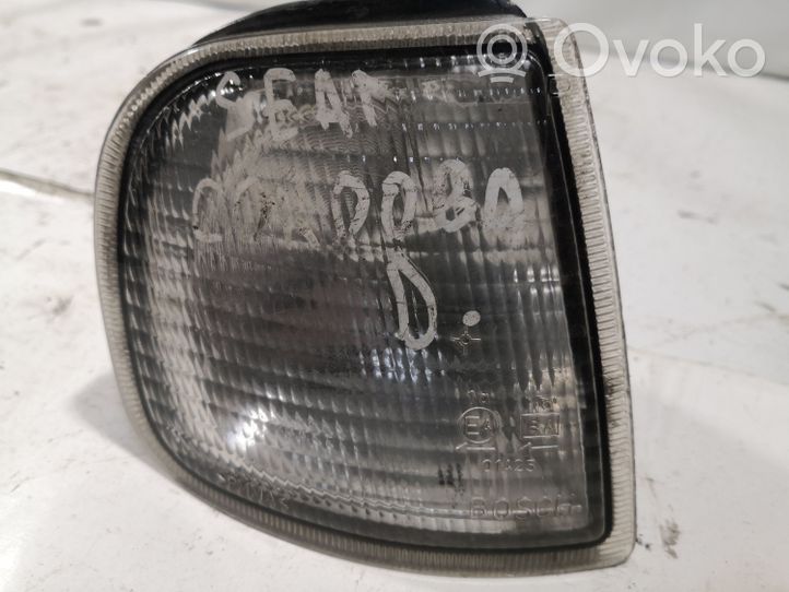 Seat Cordoba (6K) Front indicator light 1305230134