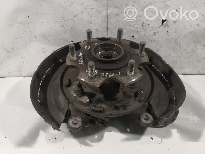 Mitsubishi Pajero Rear wheel hub 