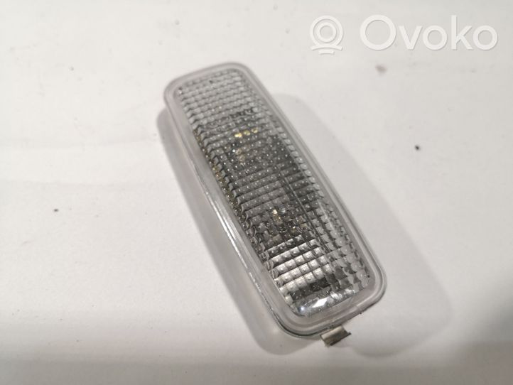 Audi A4 S4 B6 8E 8H Éclairage intérieur porte avant 8E0947105A