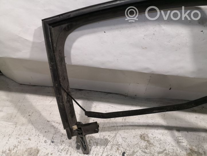 Audi A8 S8 D3 4E Cornice del finestrino/vetro della portiera posteriore 4E0839607G