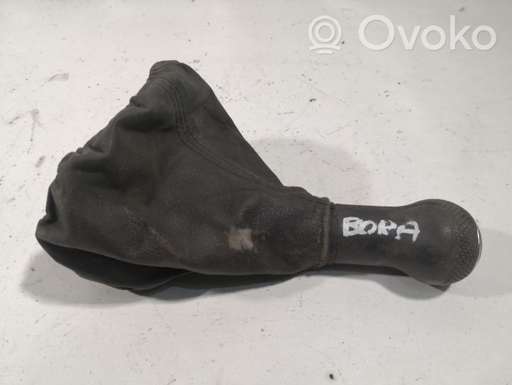 Volkswagen Bora Rivestimento in pelle/manopola della leva del cambio 1J0711113