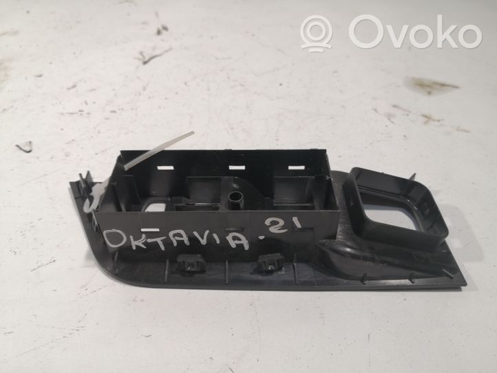 Skoda Octavia Mk4 Rivestimento pulsantiera finestrino della portiera anteriore 5E8867172