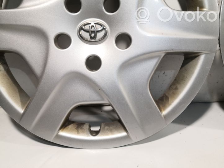 Toyota Corolla Verso AR10 Originalus R 15 rato gaubtas (-ai) 426020F040