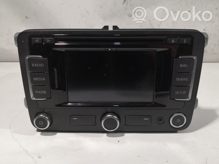 Volkswagen PASSAT B7 Unidad delantera de radio/CD/DVD/GPS 2K0035279C