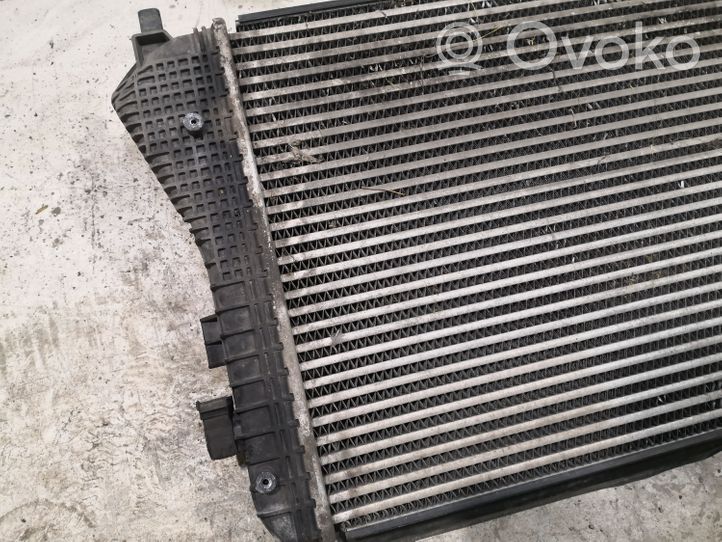 Volkswagen PASSAT B7 Chłodnica powietrza doładowującego / Intercooler 3C0121345AM