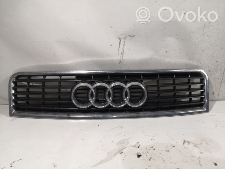 Audi A4 S4 B6 8E 8H Передняя решётка 8E0853651B