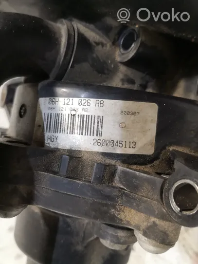 Audi A4 S4 B8 8K Vesipumppu 06H121026AB