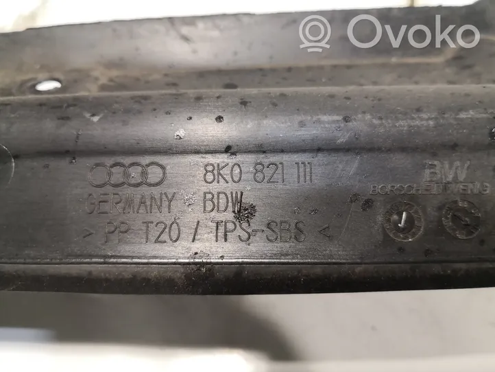 Audi A4 S4 B8 8K Rivestimento dell’estremità del parafango 8K0821111