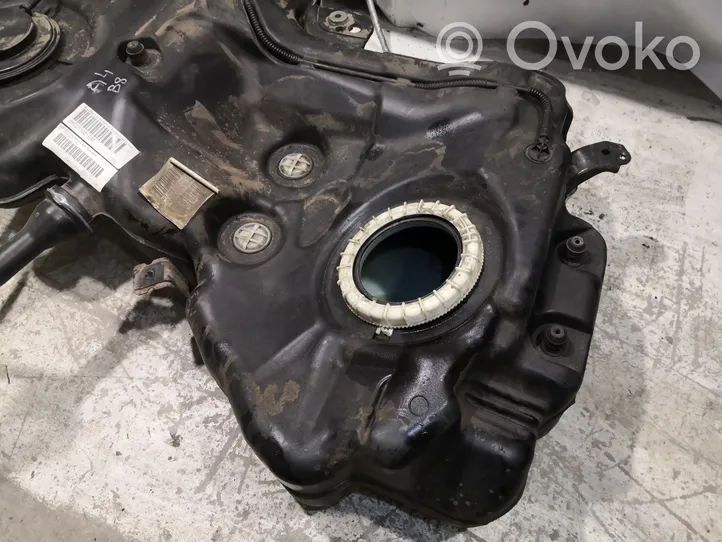 Audi A4 S4 B8 8K Serbatoio del carburante 8K0201021EM