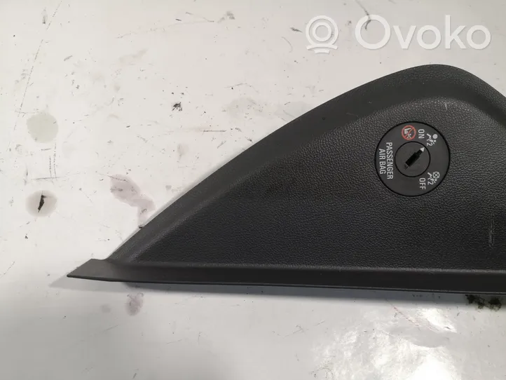 Opel Mokka X Garniture d'extrémité latérale du tableau de bord AUT48840