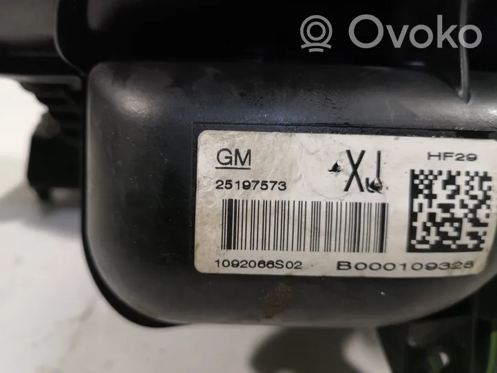 Opel Mokka X Kolektorius įsiurbimo 55573171