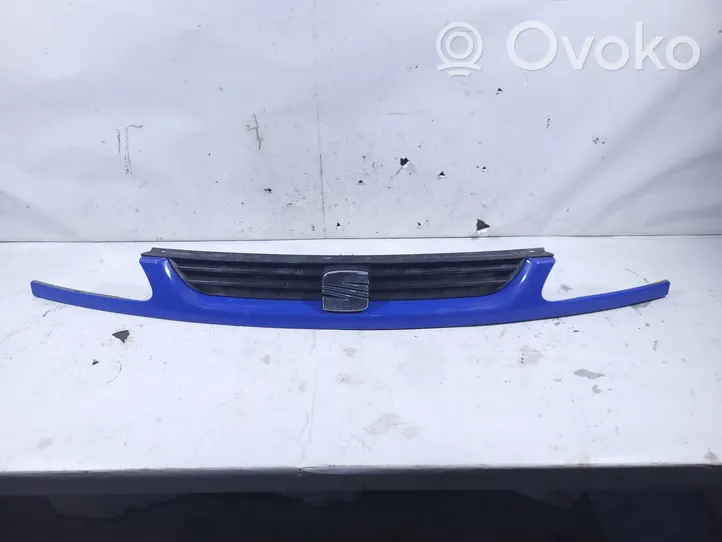 Seat Arosa Grille calandre supérieure de pare-chocs avant 6H0853653C