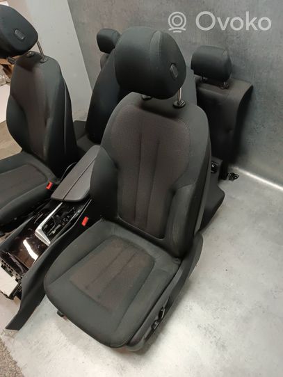 BMW 5 G30 G31 Set sedili 