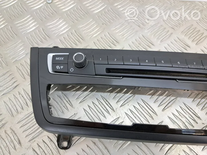 BMW 4 F32 F33 Panelės apdaila 9226785