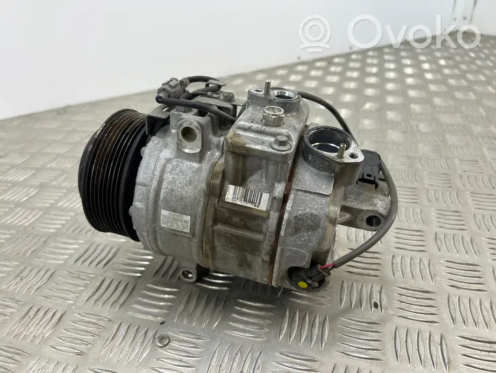 BMW 5 F10 F11 Ilmastointilaitteen kompressorin pumppu (A/C) 22527010