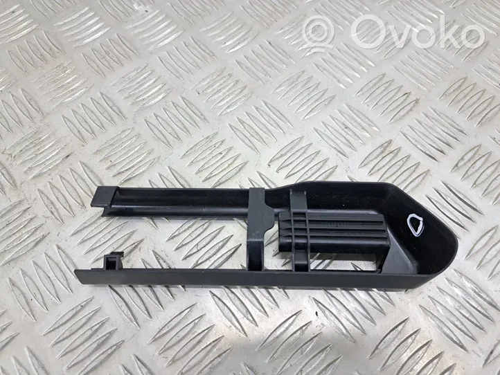 BMW 5 F10 F11 Moldura de la guía del asiento delantero del pasajero 6981782