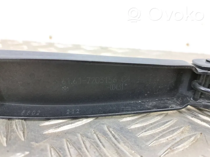 BMW 5 F10 F11 Brazo del limpiaparabrisas delantero 7203156