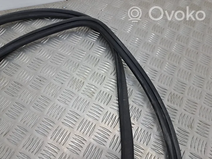 BMW 5 F10 F11 Trunk rubber seal (body) 