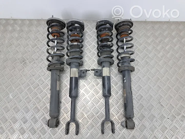 BMW 5 F10 F11 Set molle e ammortizzatori (anteriore e posteriore) 